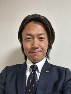 こもれび社労士事務所 代表 近藤明久｜労務DXと法的チェックで業務効率化を支援
